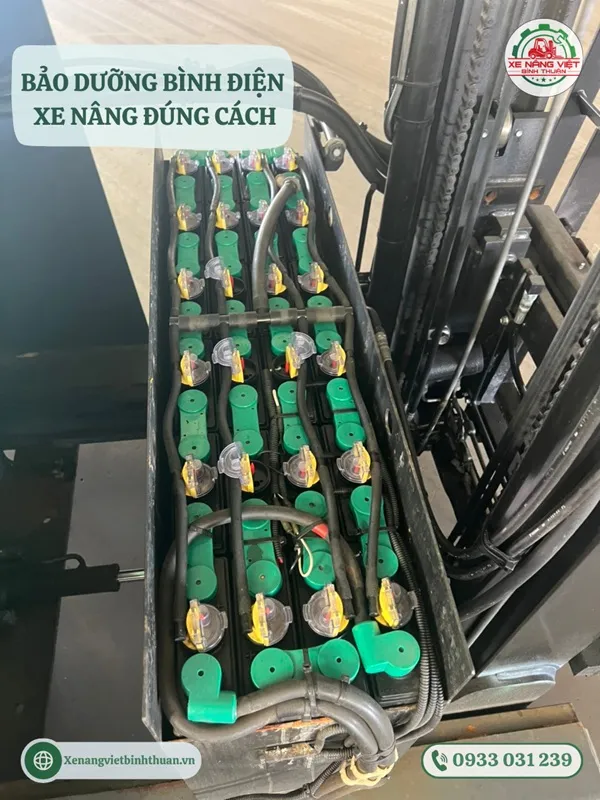 Bảo dưỡng bình điện xe nâng đúng cách